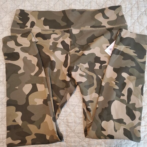NWT Wild Fable Khaki Camouflage Print High Rise Legging Misses XL - New - Picture 3 of 5